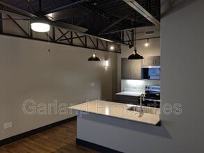 34 1st St NE in Pulaski, VA - Foto de edificio - Building Photo