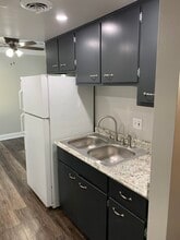Monroe Street Apartments in Oswego, IL - Building Photo - Building Photo