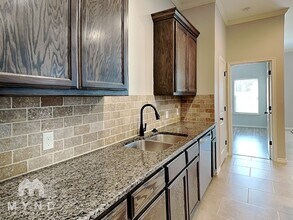 3204 Valley Hollow in Norman, OK - Building Photo - Building Photo