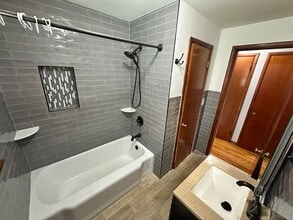320 Barclay Ave in Morrisville, PA - Building Photo - Building Photo