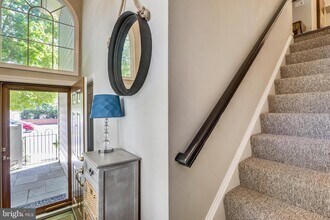 5717 Balsam Grove Ct, Unit Oliver in North Bethesda, MD - Building Photo - Building Photo