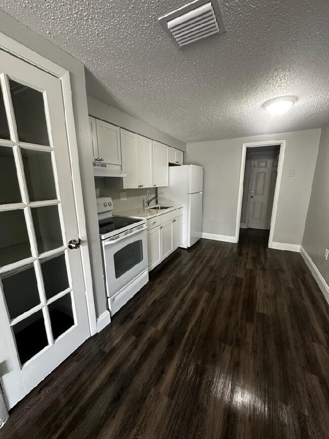 907 35th Ave W in Bradenton, FL - Building Photo - Building Photo