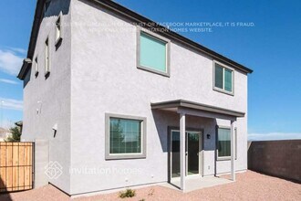 1323 E Palomino Way in Queen Creek, AZ - Foto de edificio - Building Photo