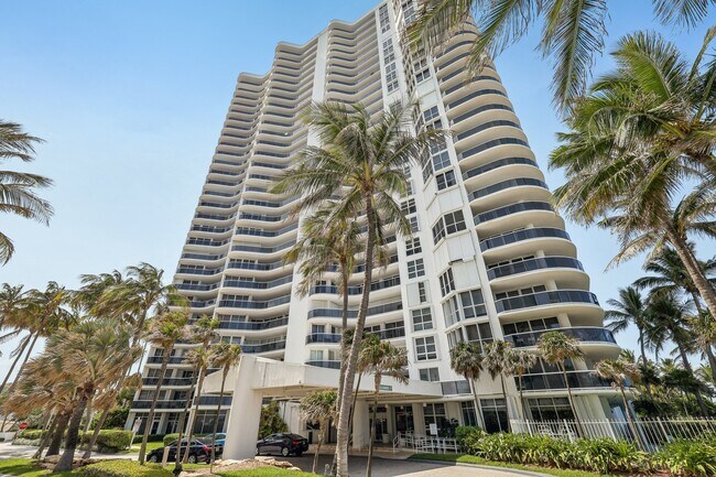 16711 Collins Ave, Unit 2308 in Sunny Isles Beach, FL - Building Photo - Building Photo