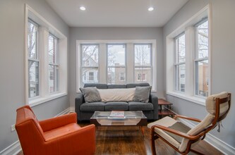 3024 N Avers Ave in Chicago, IL - Building Photo - Building Photo