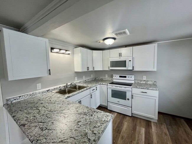 property at 727 Washington St