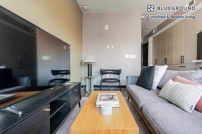 1313 L St NW in Washington, DC - Foto de edificio - Building Photo