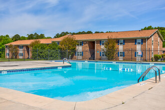 SoHo Apartment Homes in Durham, NC - Foto de edificio - Building Photo