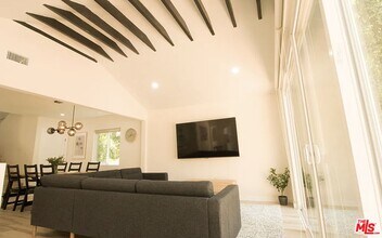 9042 Phyllis Ave in West Hollywood, CA - Building Photo - Building Photo