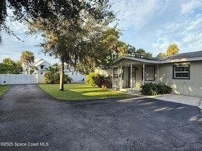 557 Young St in Melbourne, FL - Building Photo - Building Photo