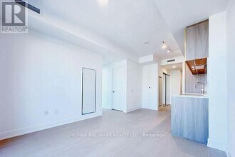 36 Olive Ave in Toronto, ON - Building Photo - Building Photo