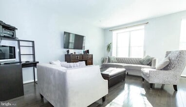 18540 Hickory Meadow Dr in Olney, MD - Building Photo - Building Photo