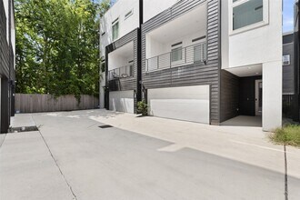 513 Schweikhardt St in Houston, TX - Building Photo - Building Photo
