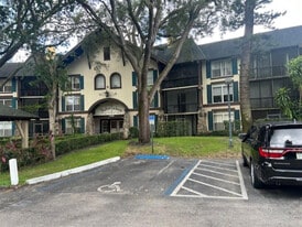 3720 Inverrary Dr in Lauderhill, FL - Building Photo