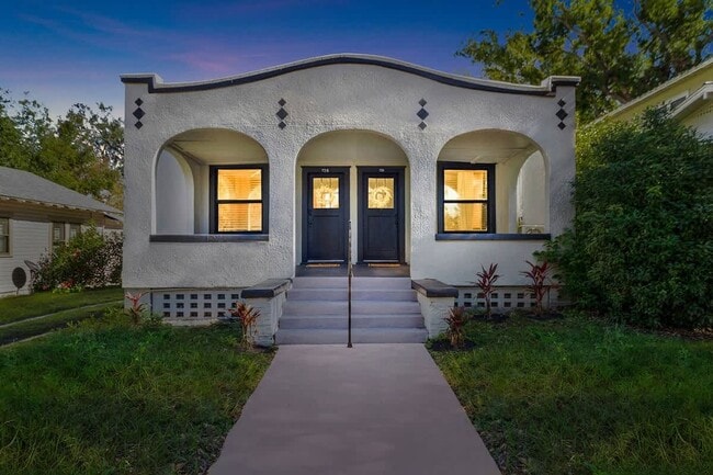 713 1/2 Johnson Ave in Lakeland, FL - Foto de edificio - Building Photo