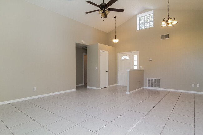2272 Grand Tree Ct in Lake Mary, FL - Building Photo - Building Photo