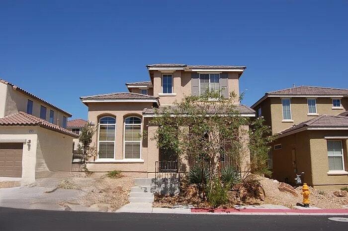 9166 W Brilliant Prairie Ct in Las Vegas, NV - Building Photo