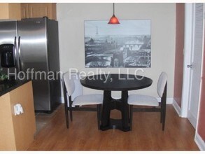 3712 W Wisconsin Ave-Unit -201 in Tampa, FL - Building Photo - Building Photo