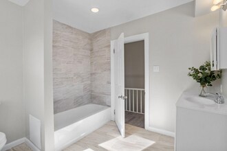 415 Wood St in Burlington, NJ - Building Photo - Building Photo