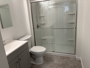 1095 3rd St in Marion, IA - Building Photo - Building Photo