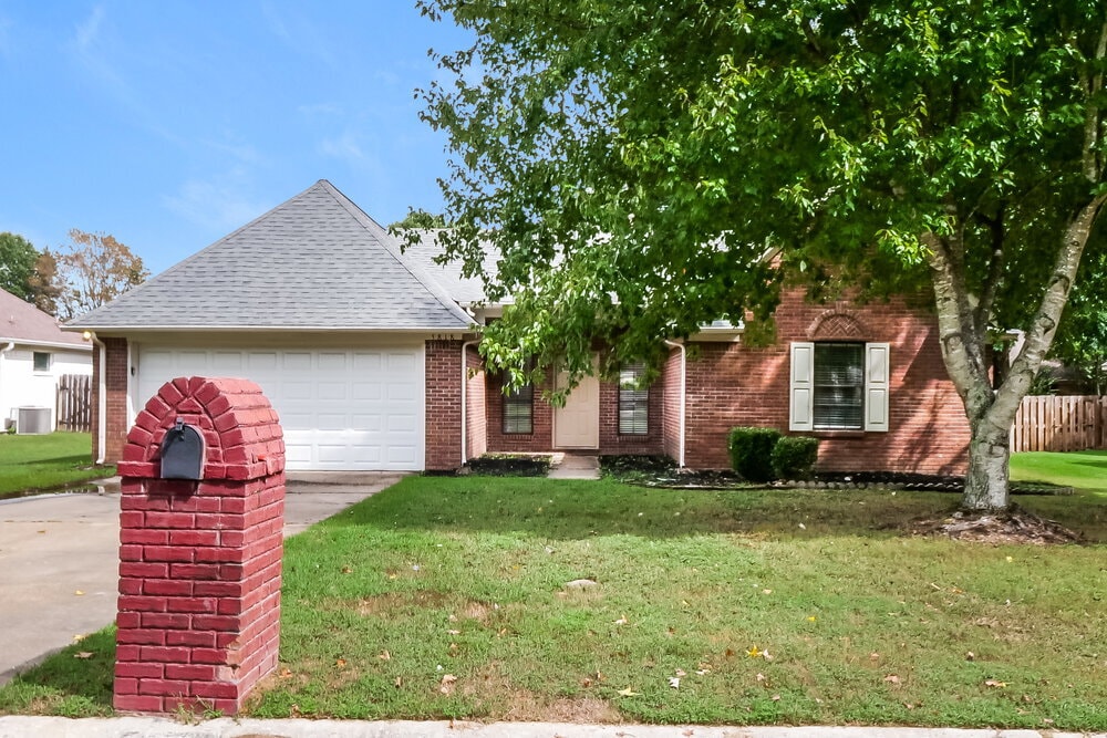 5818 Southbend Ln in Olive Branch, MS - Building Photo