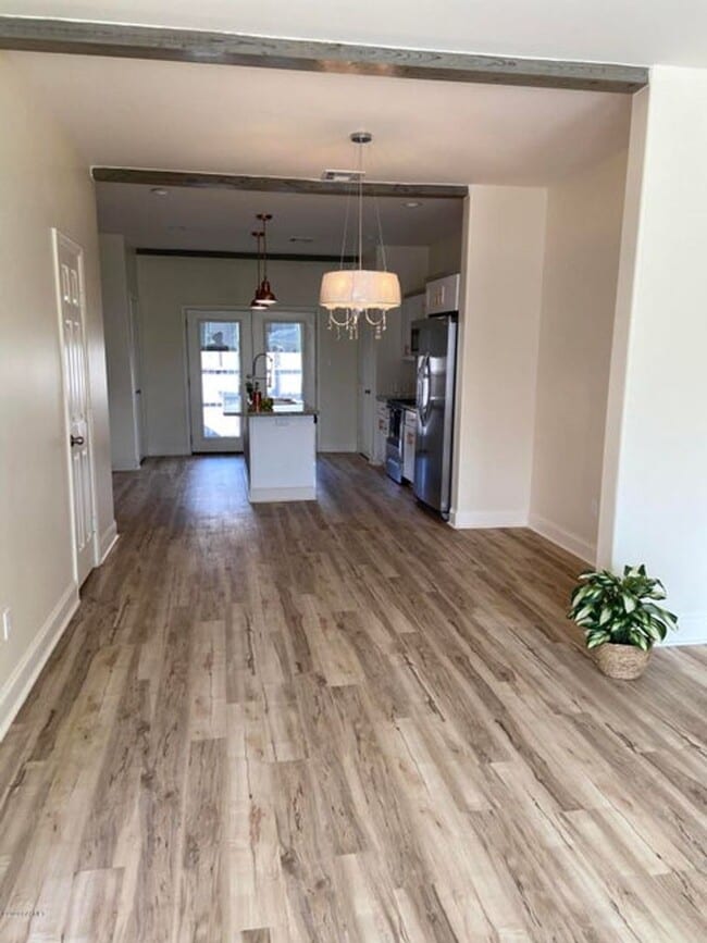 108 Appleoak Ave in Lafayette, LA - Foto de edificio - Building Photo