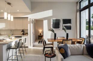 Strata Wynwood in Miami, FL - Building Photo