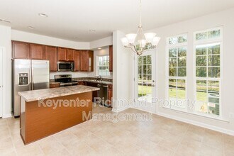 8986 Ringview Dr in Mechanicsville, VA - Building Photo - Building Photo