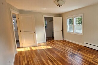 3 Hiawatha Rd, Unit 2 in Woburn, MA - Building Photo - Building Photo