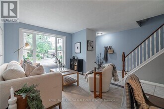 117 Bonaventure Dr in Hamilton, ON - Building Photo - Building Photo