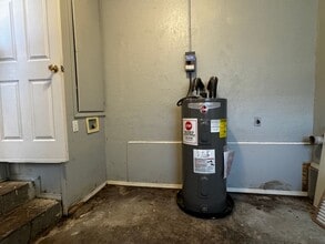 3417 SW Crestview Dr in Lawton, OK - Building Photo - Building Photo