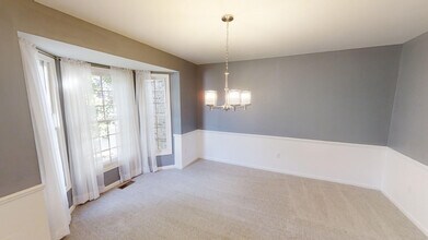 1829 Michelle Ct in Ann Arbor, MI - Building Photo - Building Photo