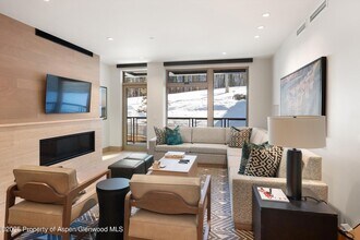 130 Wood Rd, Unit 253-255 in Snowmass Village, CO - Building Photo - Building Photo