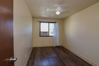 3003 Ala Napuaa Pl in Honolulu, HI - Building Photo - Building Photo