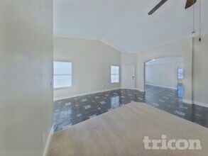 4702 Roby Grey Way in North Las Vegas, NV - Building Photo - Building Photo