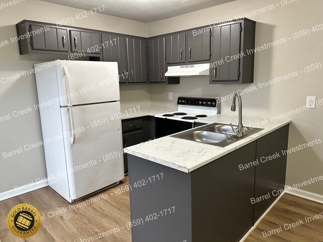 120 Ewing Ave in Harrodsburg, KY - Building Photo - Building Photo