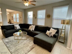 173 Elexese Ct in Las Vegas, NV - Building Photo - Building Photo