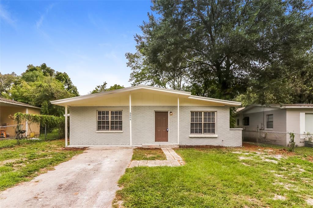 6806 Lyman Ave in Tampa, FL - Building Photo