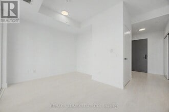 308 Jarvis St in Toronto, ON - Building Photo - Building Photo
