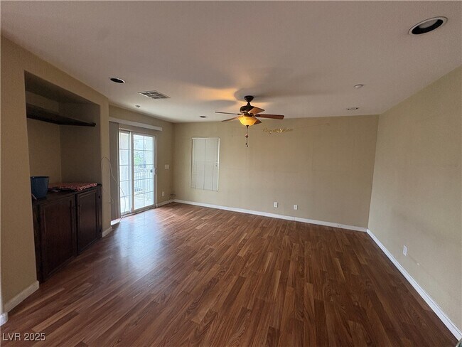 9133 Palatial Palette Ct in Las Vegas, NV - Building Photo - Building Photo