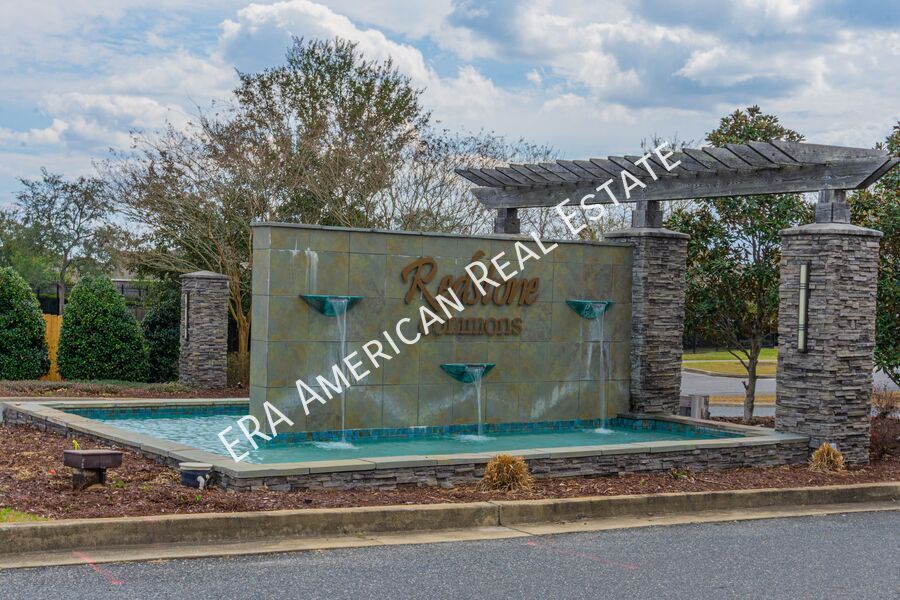 305 Merlin Ct in Crestview, FL - Building Photo
