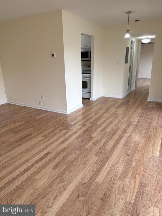 2754 Hollywood Rd in Falls Church, VA - Foto de edificio