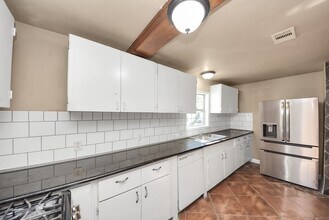 2510 Delaware Ave in League City, TX - Building Photo - Building Photo