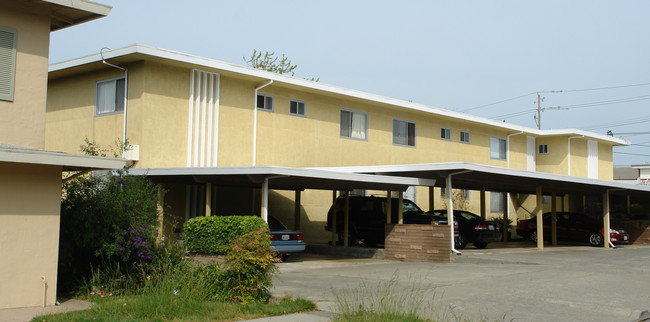 Bon Aire in El Cerrito, CA - Foto de edificio - Building Photo