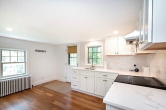 1a Roc-Fall Rd in Hingham, MA - Building Photo - Building Photo