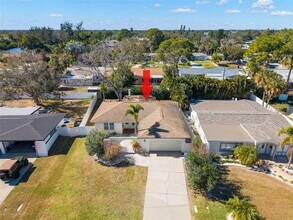 4426 Helena St NE in St. Petersburg, FL - Building Photo - Building Photo