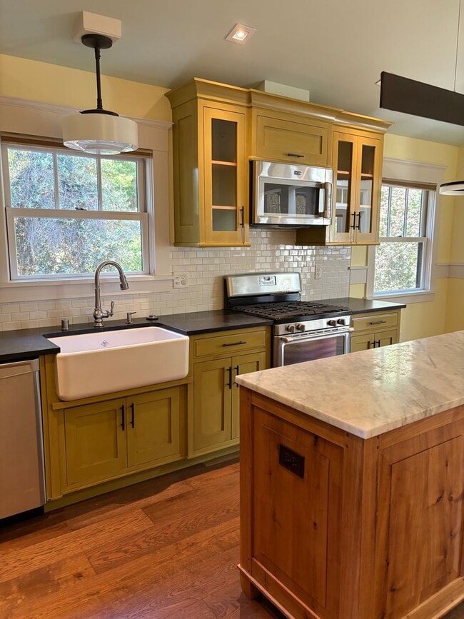9566 Main St in Penngrove, CA - Building Photo - Building Photo