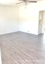 4558 W 173rd St, Unit H in Lawndale, CA - Foto de edificio - Building Photo