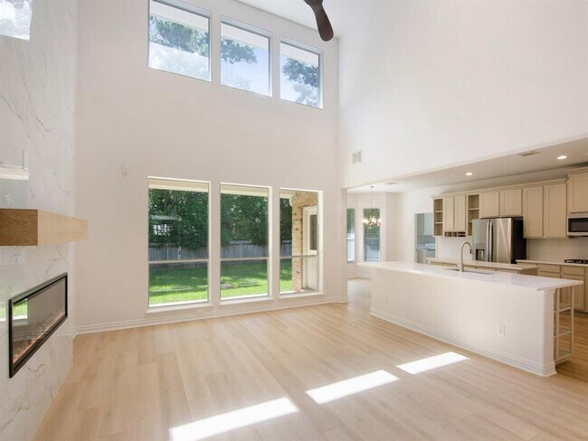 property at 74 S Scribewood Cir