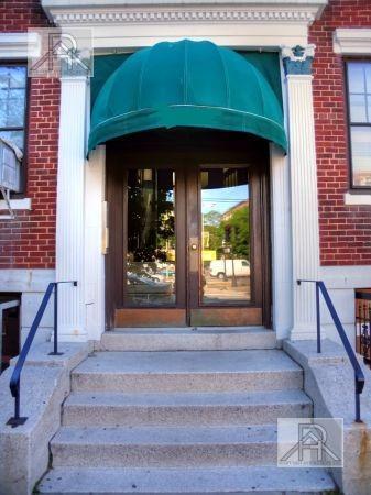 1578 Commonwealth Ave in Boston, MA - Building Photo
